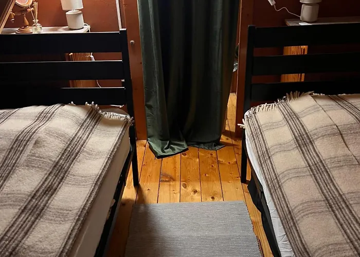 Jobb, Mint Otthon Vendeghaz Domek alpejski